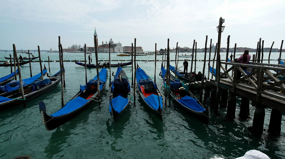 _1050504-out1.jpg