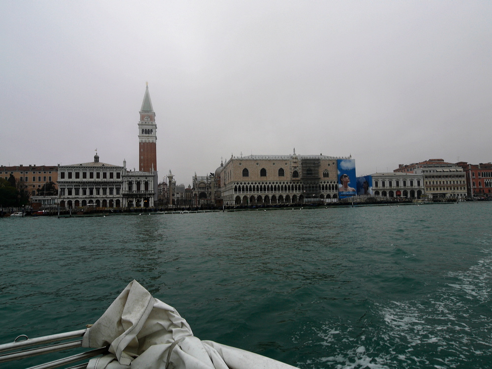 _1060704-out1.jpg